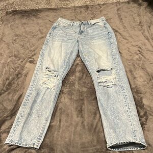American Eagle mom jeans